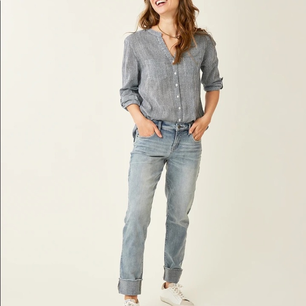 Carve Designs Carson Jean-light vintage. Size 4